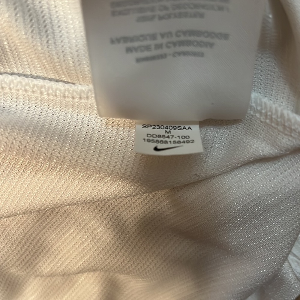 NWT Men's NikeCourt Dri-FIT Rafa Challenger Tennis Top, White, M DD8547 100 - Picture 6 of 8
